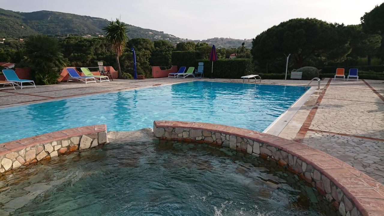 Residence Melograno カポリーヴェリ エクステリア 写真